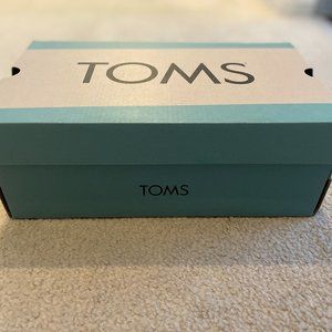 Toms Project Happiness Fenix Slip On Shoe, New in box